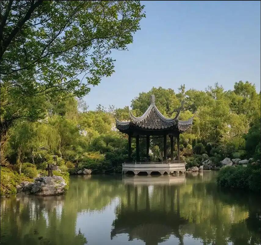 昆明凌香餐饮有限公司